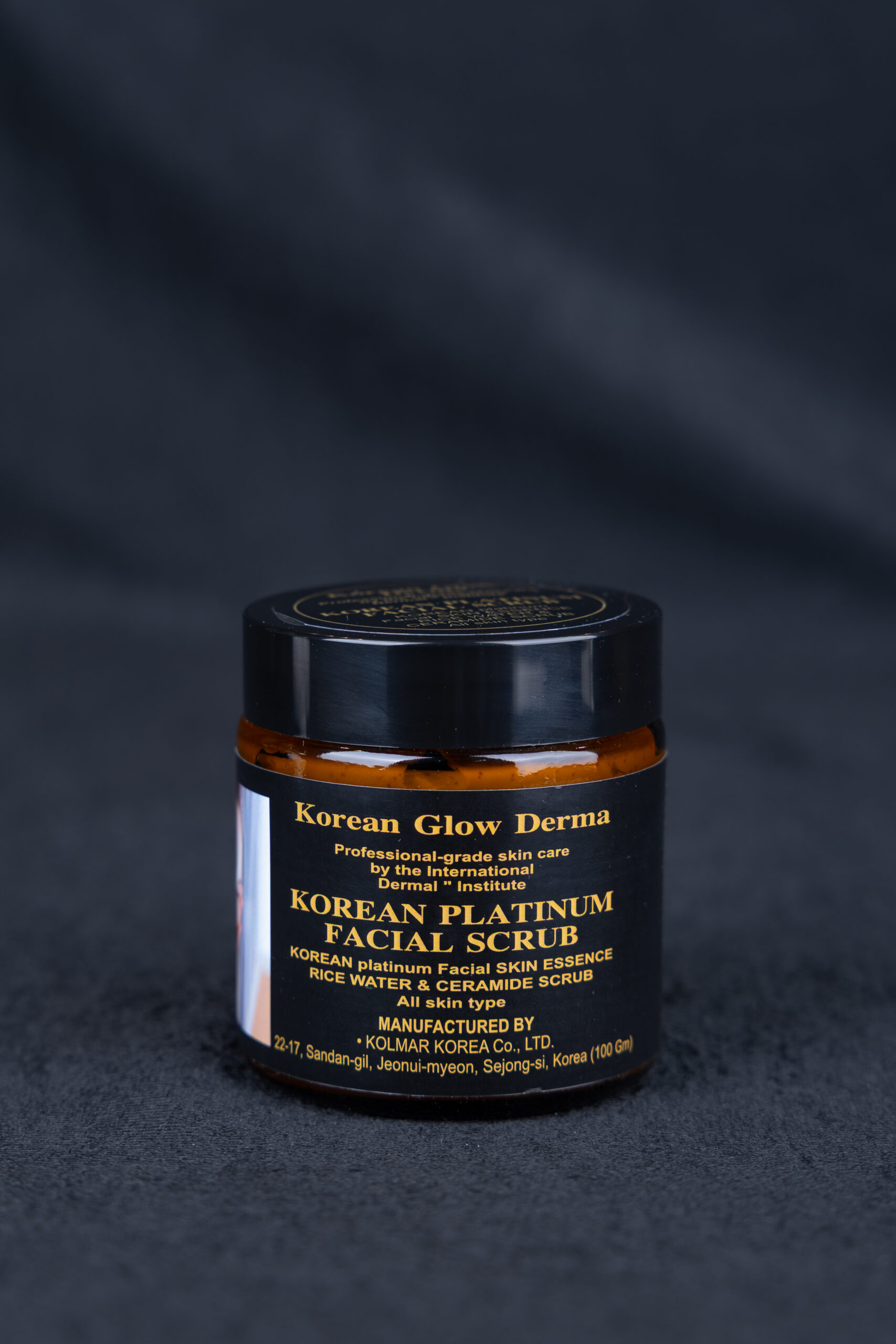 Korean Platinum Facial Scrub